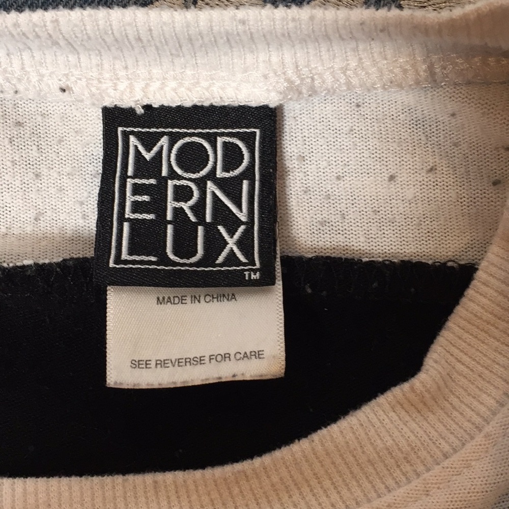 Modern Lux sweater - Picture 4 of 5